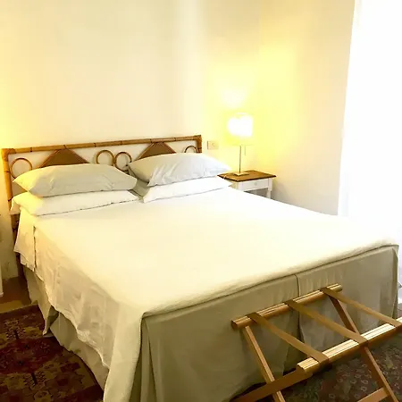 Vicolo del Lupo Guesthouse Roma Exterior foto