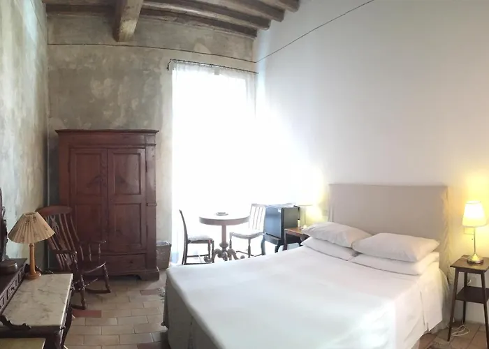 Vicolo Del Lupo Guesthouse